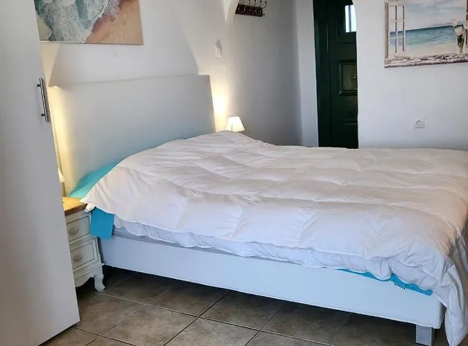 Logaras Seaview Apartment