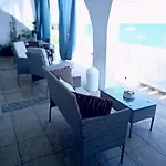 Seaview * Logaras