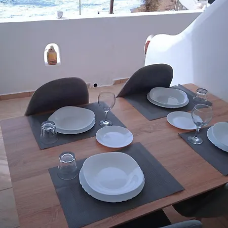 Logaras Seaview Suite Apartment * Logaras