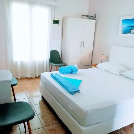 公寓 Logaras Seaview Suite Apartment *